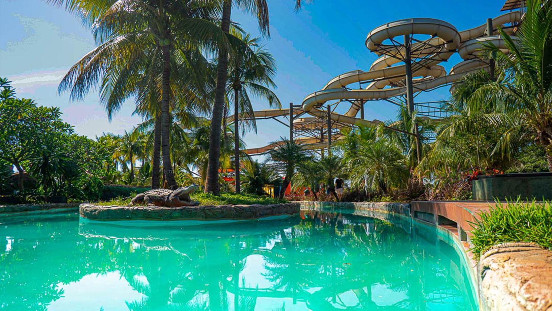 Hot Beach Resort Olimpia Bagian luar foto Waterpark
