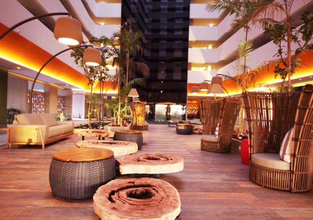 Hot Beach Resort Olimpia Bagian luar foto Lobby